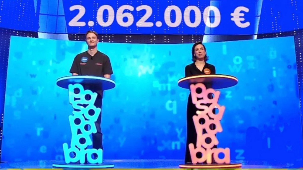 Concursantes en el rosco final de Pasapalabra con el bote de 2 millones de euros